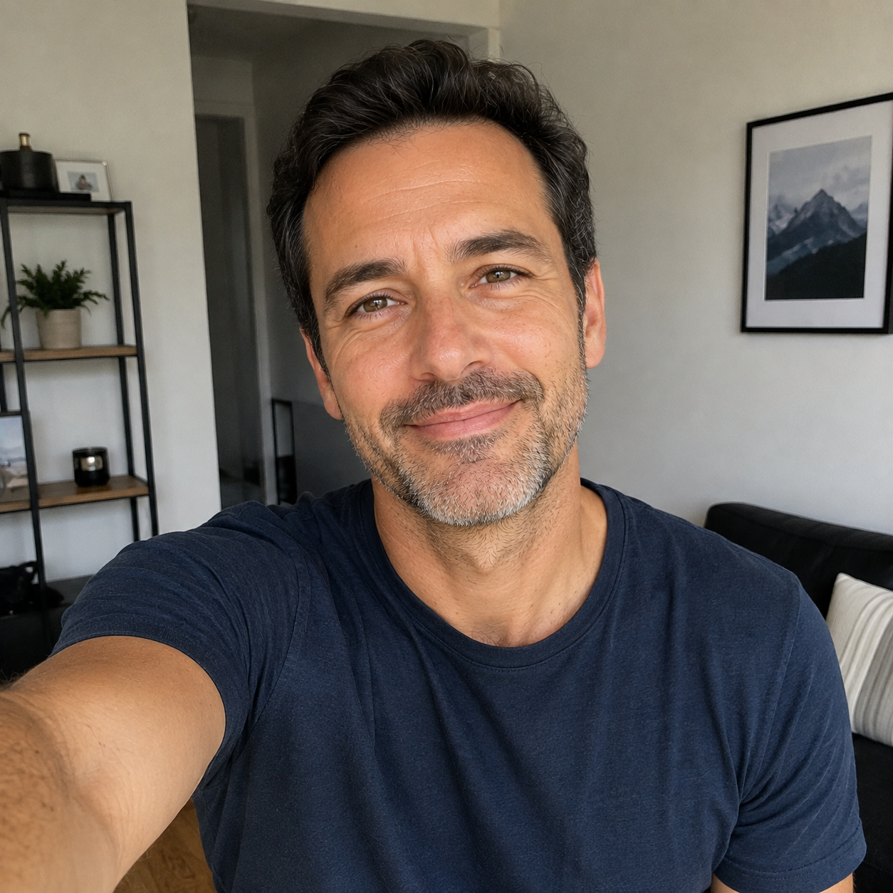 FELIPE M., SANTIAGO