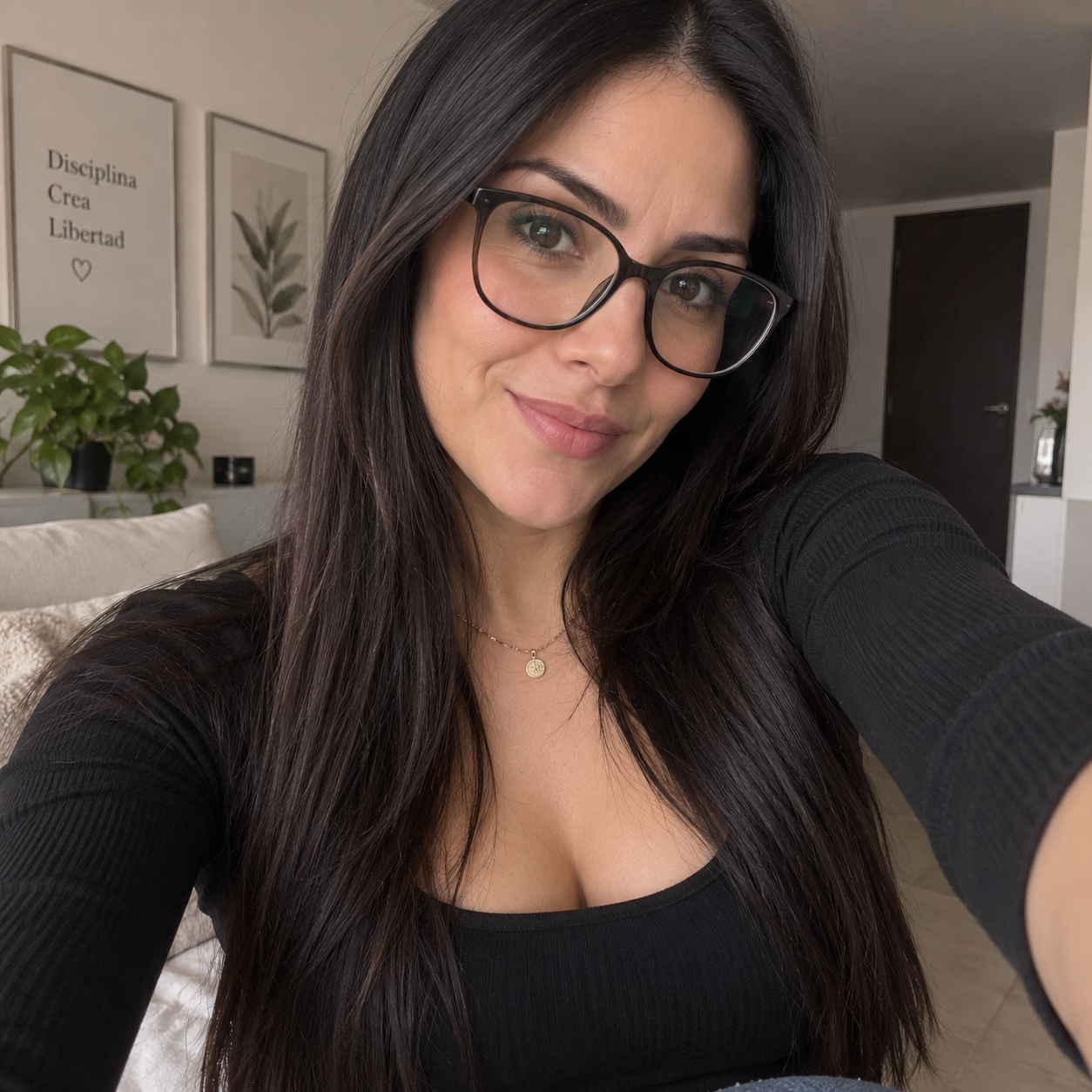<strong>&nbsp;CAROLINA MUÑOZ — SANTIAGO&nbsp;</strong>